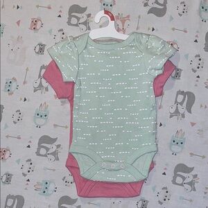 NEW Cloud Island Green and Pink Newborn Baby Onesie Set-Short Sleeve